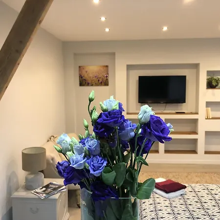Aux Herbes Hautes Guest house 3*