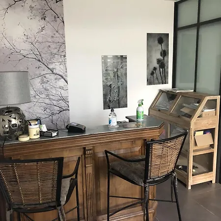 Aux Herbes Hautes Pensionat 3*