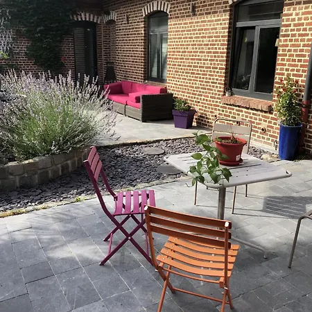 Aux Herbes Hautes Pensionat 3*