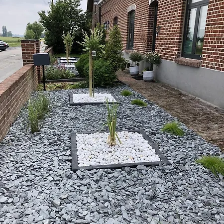 Aux Herbes Hautes 3*