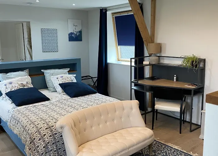 Aux Herbes Hautes 3*