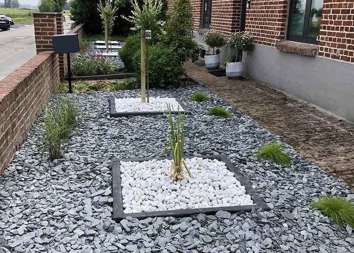 Aux Herbes Hautes 3*